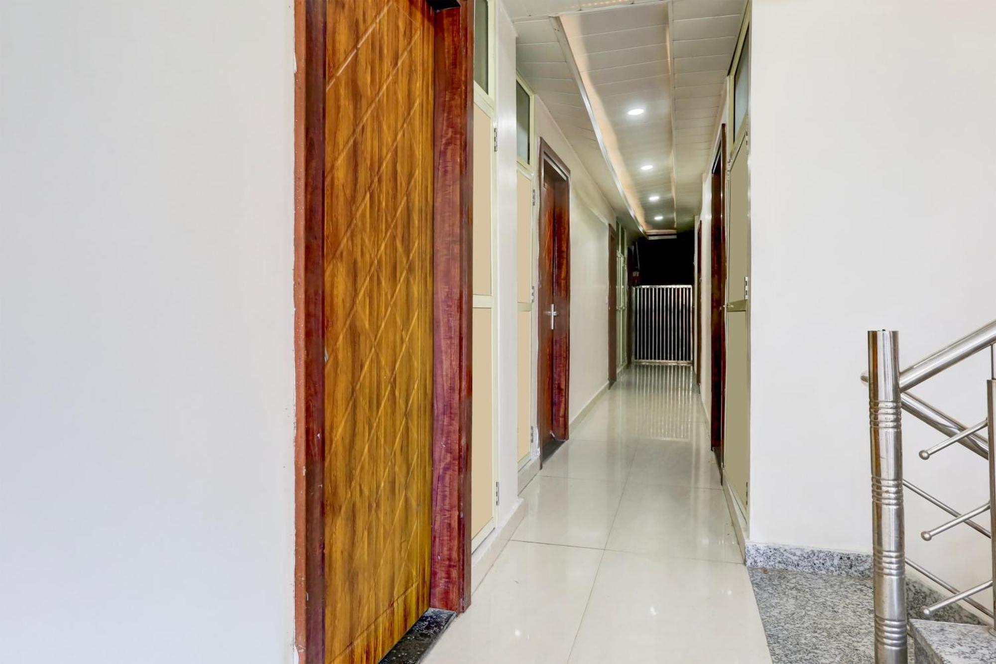 Collection O Shanti Kunj Haridwar Raiwala Exterior photo
